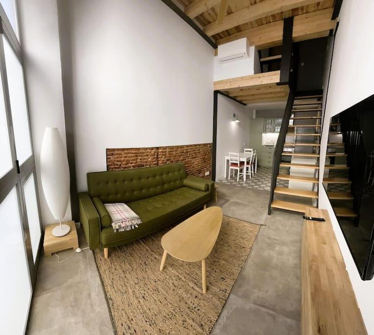 Ferienwohnung Stylish And Modern Loft In Madrid Centre Exterior foto