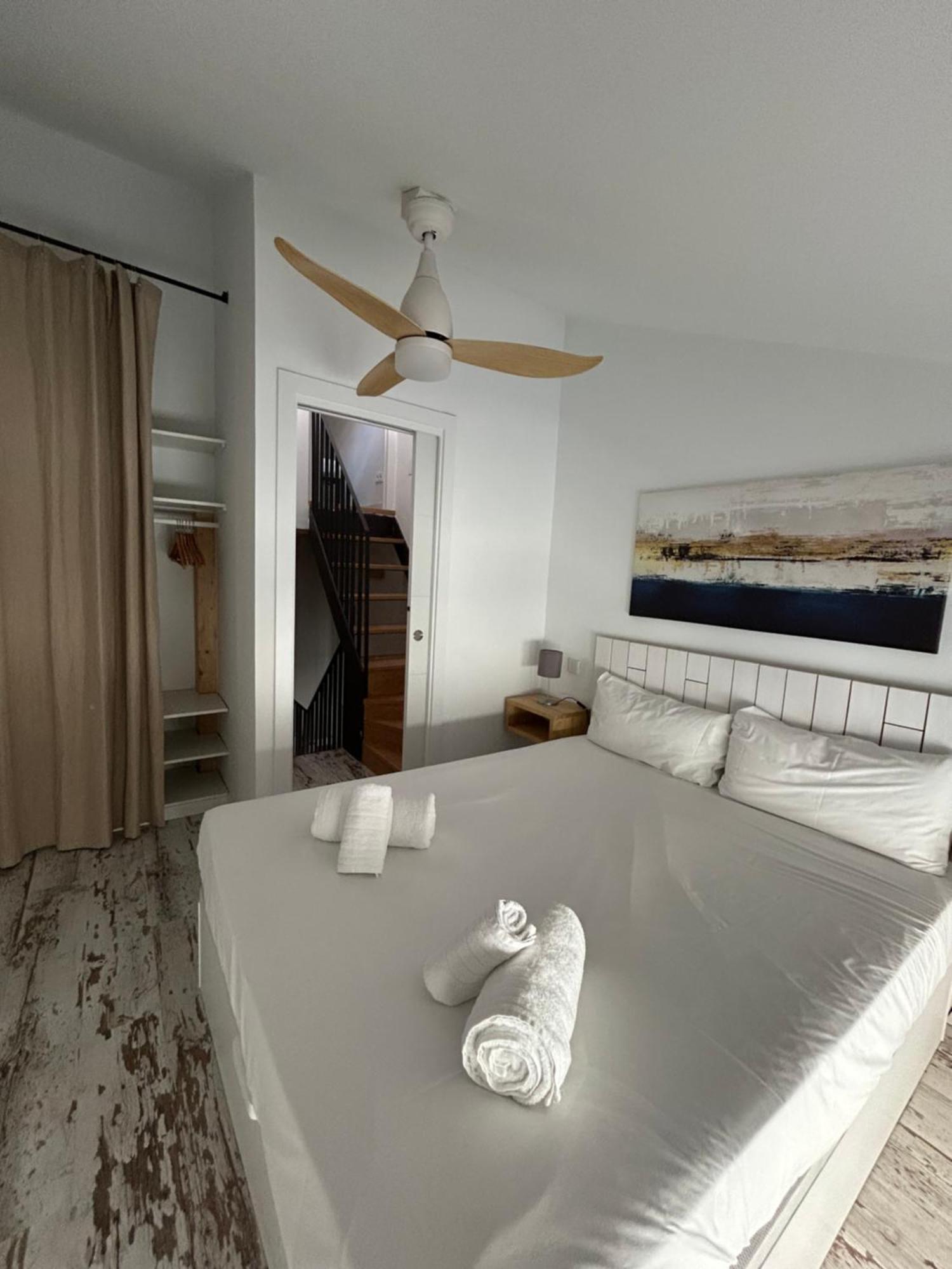 Ferienwohnung Stylish And Modern Loft In Madrid Centre Exterior foto